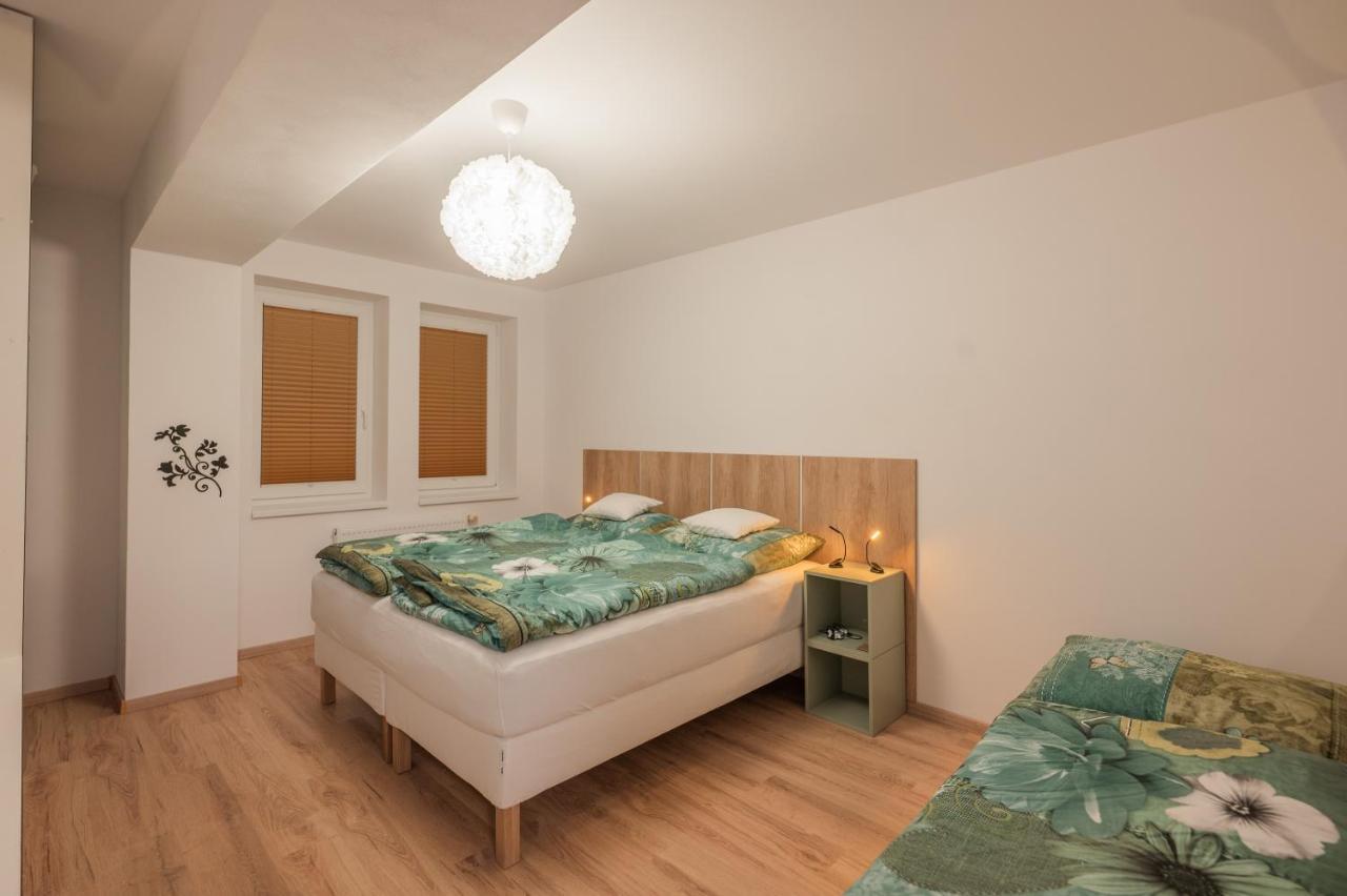 Apartman Claudia - Rezidence K Lanovce 야히모프 외부 사진