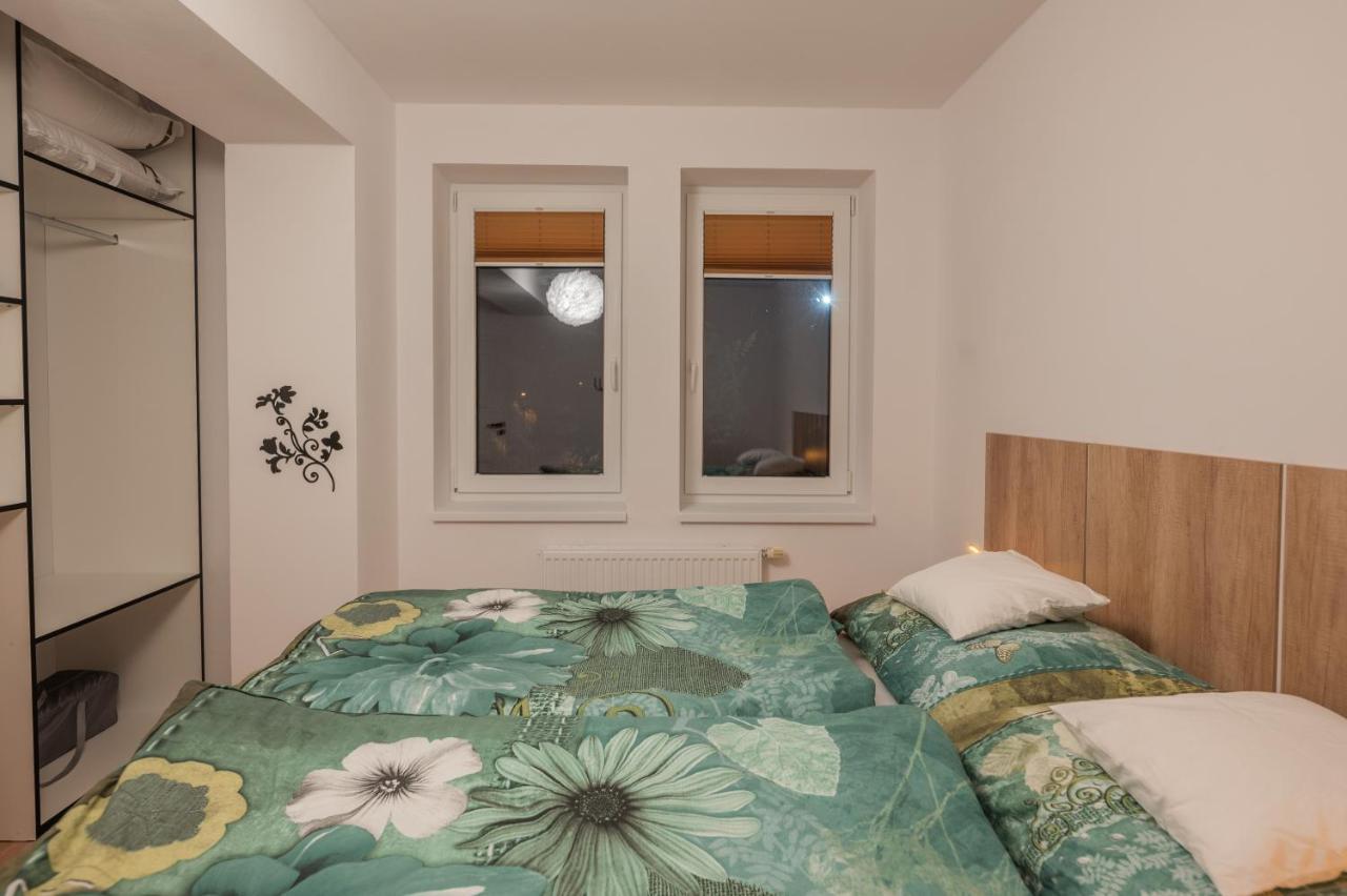 Apartman Claudia - Rezidence K Lanovce 야히모프 외부 사진