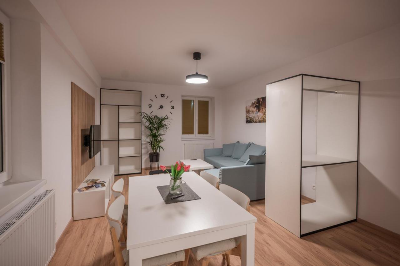Apartman Claudia - Rezidence K Lanovce 야히모프 외부 사진