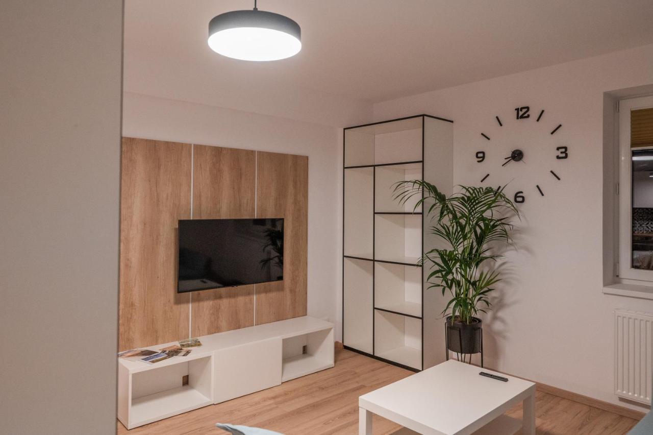 Apartman Claudia - Rezidence K Lanovce 야히모프 외부 사진