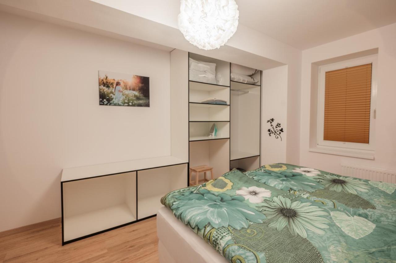 Apartman Claudia - Rezidence K Lanovce 야히모프 외부 사진